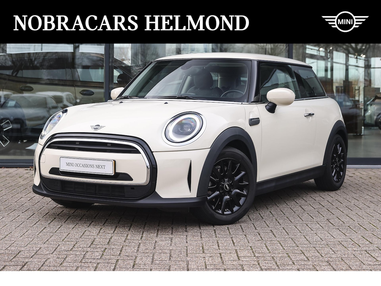 MINI One - Hatchback Classic / Sportstoelen / LED / Airconditioning / Cruise Control / PDC / Navigati - AutoWereld.nl