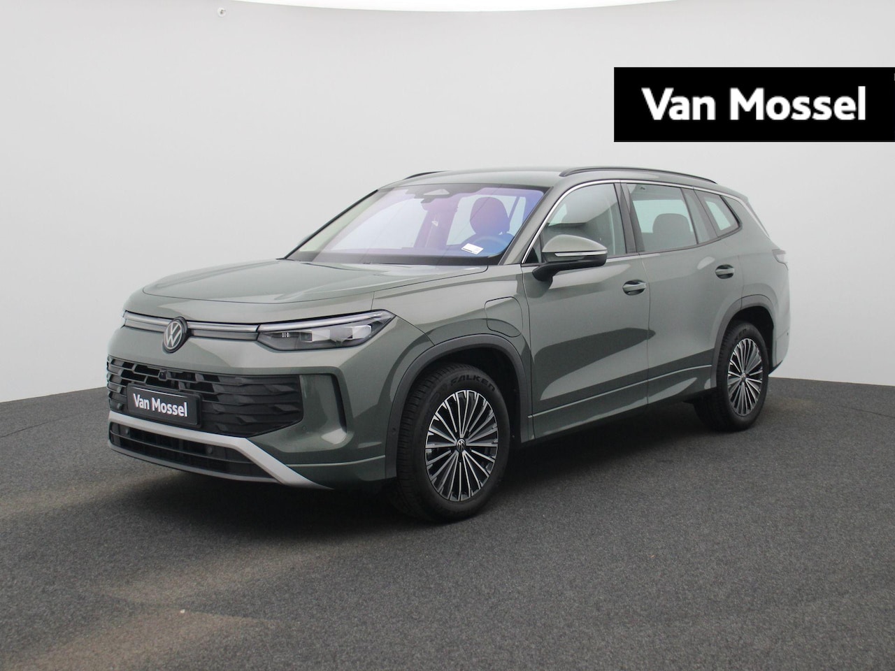 Volkswagen Tayron - 1.5 eHybrid Life Edition 204 PK| Trekhaak | Navigatie | 360 Camera | Head-Updisplay | Stoe - AutoWereld.nl