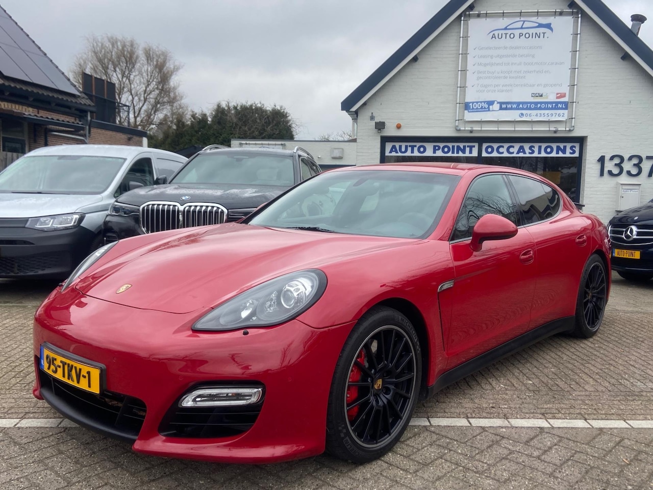 Porsche Panamera - 4.8 GTS 430PK NL-AUTO/LUCHT/TREKHAAK/NAVI - AutoWereld.nl