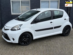 Toyota Aygo - 1.0 VVT-i Now NAP|Airco|Electrische ramen|Black Details
