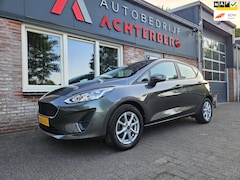 Ford Fiesta - 1.1 Trend Trekhaak PDC Navigatie Nette Auto Dealer Onderhouden NAP