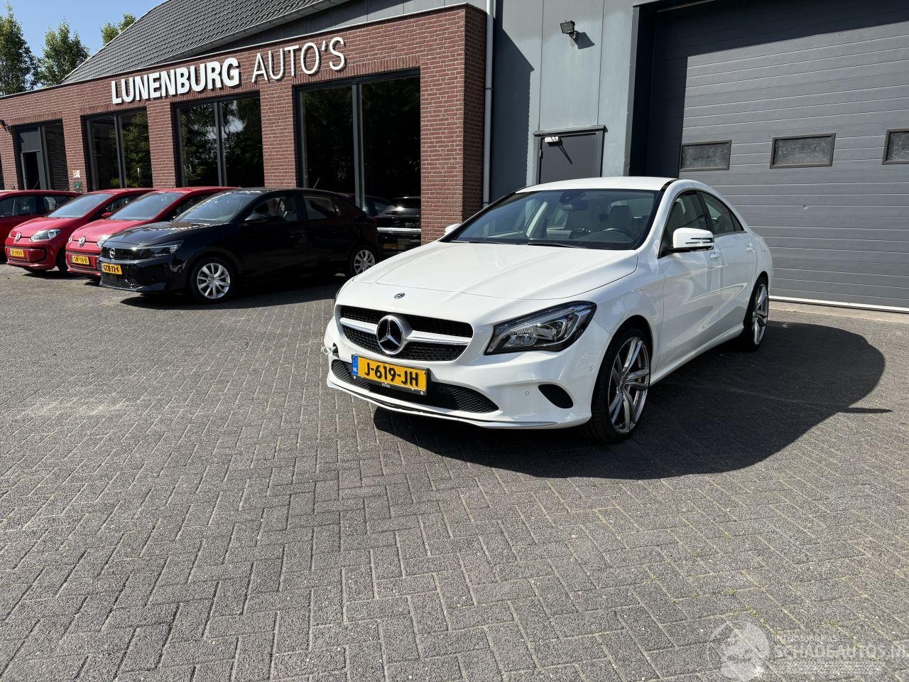 Mercedes-Benz CLA-Klasse - 180 Ambition 180 Ambition (Sedan 4-dr.) - AutoWereld.nl