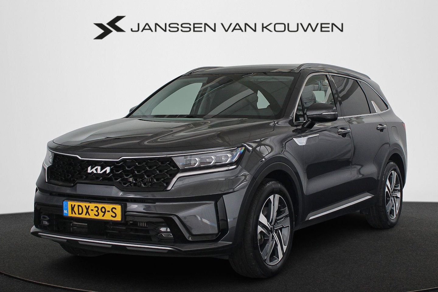 Kia Sorento - 1.6 T-GDI Plug-in Hybrid 4WD DynamicPlusLine 7p. Panoramadak Keyless Leder - AutoWereld.nl