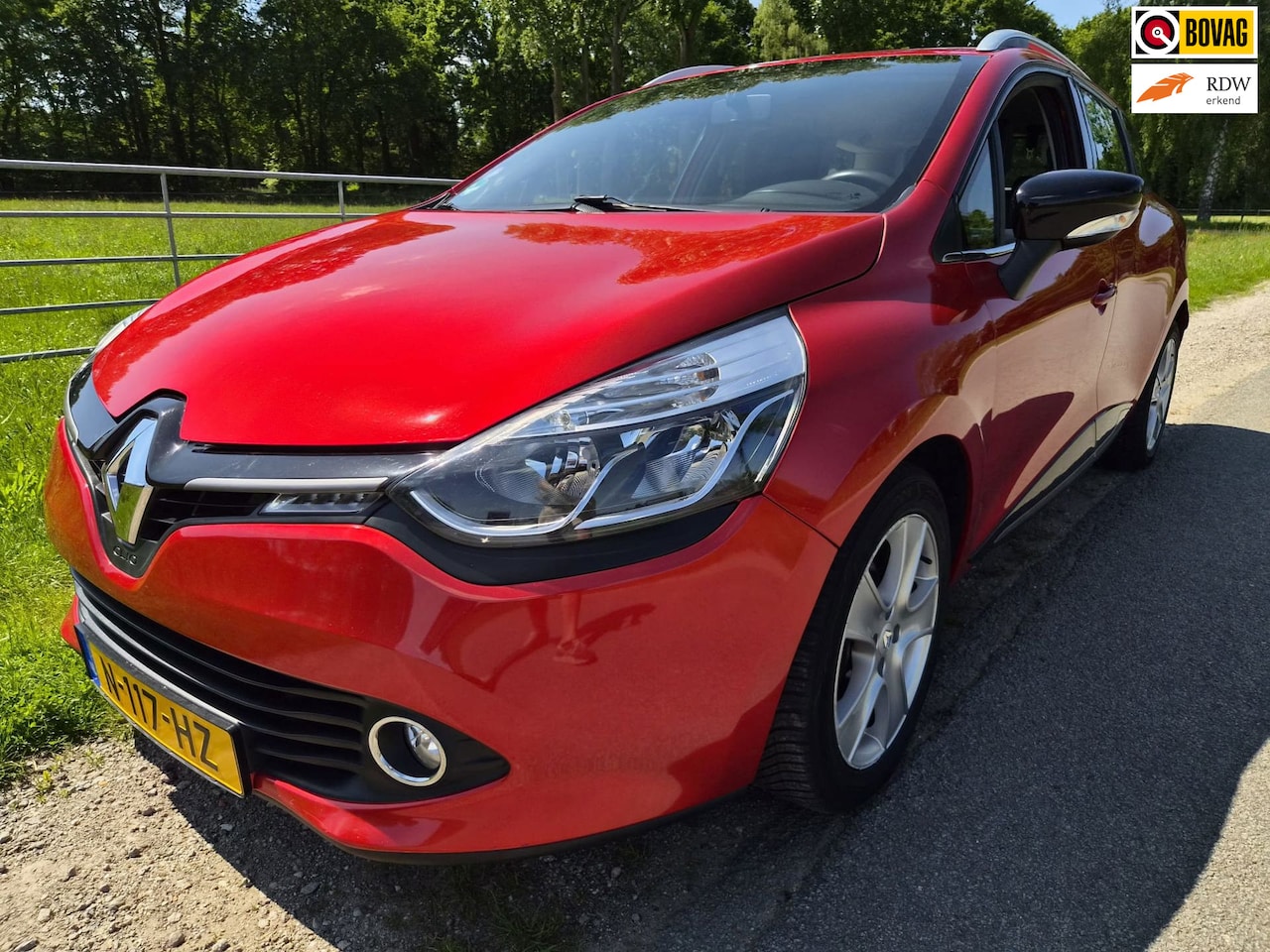 Renault Clio Estate - 0.9 TCe Dynamique R-Link dealer ond. 1ste eigenaar - AutoWereld.nl