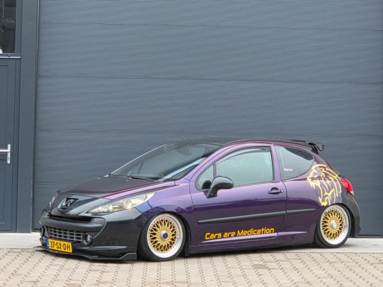 Peugeot 207 - 1.6-16V XS Pack SHOWCAR, AIR-RIDE, NEON, WOOFER! - AutoWereld.nl