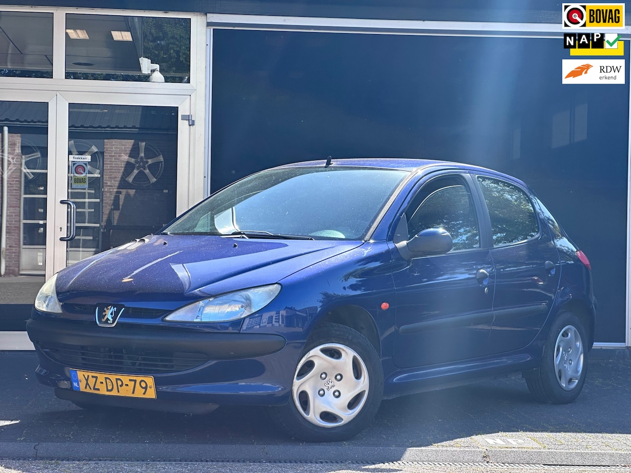 Peugeot 206 - 1.4 XT 5-DEURS / ELEKT RAMEN / NAP - AutoWereld.nl