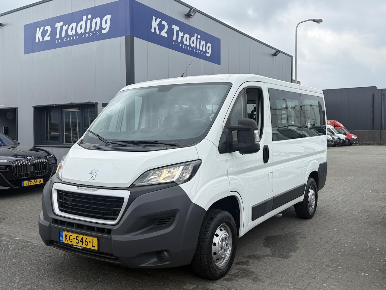 Peugeot Boxer - 330 2.0 BlueHDI L1H1 S&S 9 persoons Euro 6 Incl BPM en BTW - AutoWereld.nl