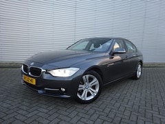 BMW 3-serie - 316i High Executive AUTOMAAT 1e Eigenaar - AUTOMAAT / Navi / Cruise / Parkeers. / Leder /