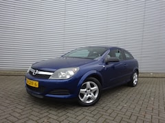 Opel Astra GTC - 1.8 Business Airco / Cruise / Elektr. ramen / Trekhaak / Lm velgen / NAP / NIEUWE APK