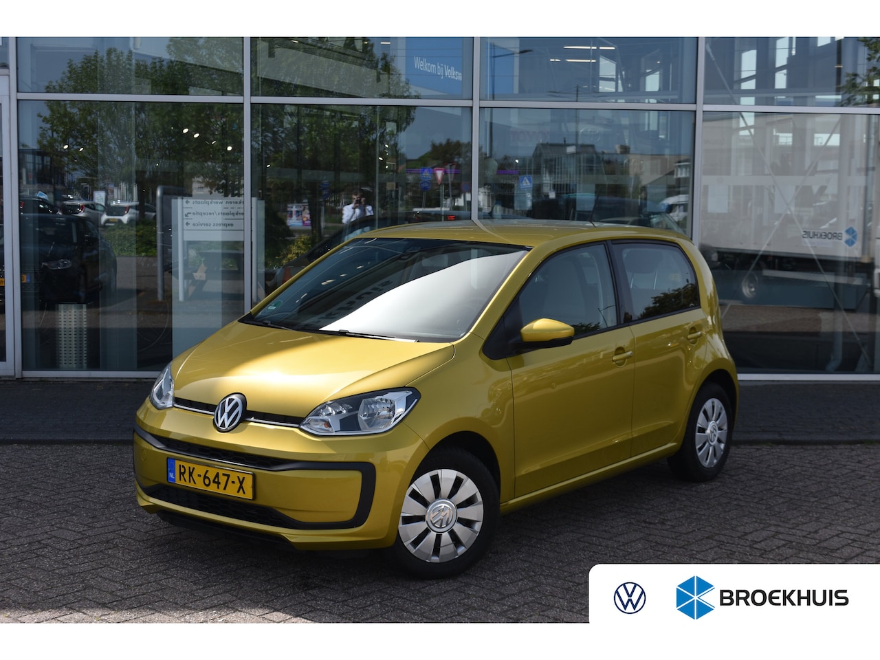 Volkswagen Up! - 1.0 5drs. 60PK Move | AIRCO | NAVI BY APP | ELEKTR. PAKKET - AutoWereld.nl
