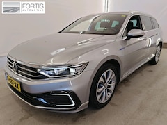 Volkswagen Passat Variant - 1.4 TSI PHEV GTE Business NL-AUTO | STOELVERWARMING | CAMERA