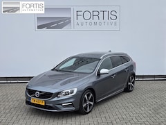 Volvo V60 - 2.0 T4 Business Sport R design NL-AUTO | PANODAK | LEDER | CAMERA | TREKHAAK