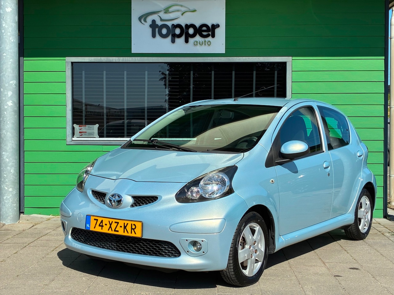 Toyota Aygo - 1.0-12V Sport|1e Eigenaar|Automaat|Airco|Dealer ond. - AutoWereld.nl