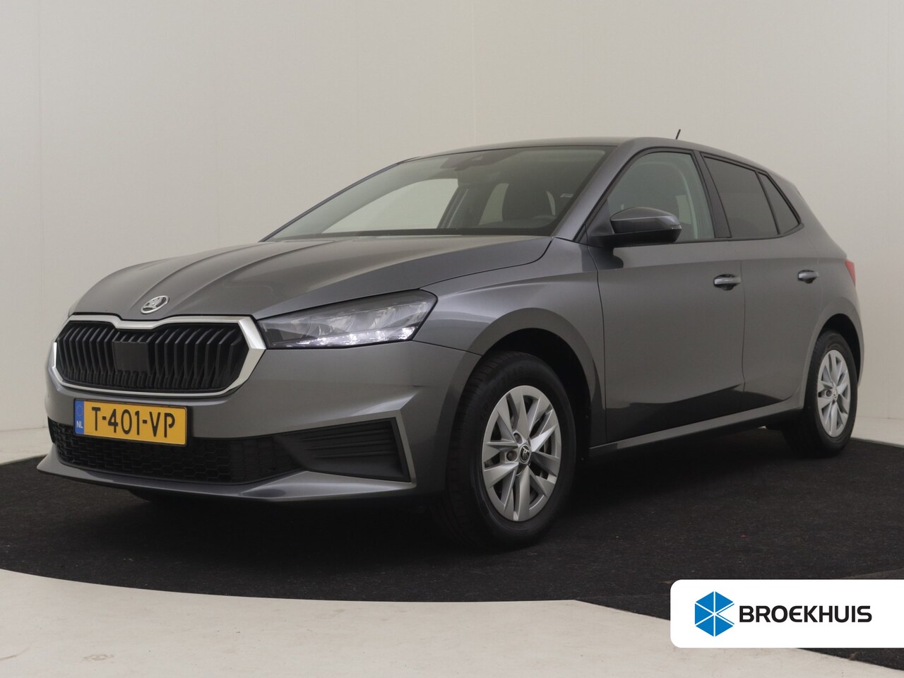 Skoda Fabia - 1.0 MPI Ambition 80 Pk | Cruise control | Airco | Apple carplay Android auto | DAB Parkeer - AutoWereld.nl