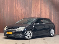 Opel Astra GTC - 1.8 Clima-Cruise-Pdc-Lm-Velg-Keurig onderhouden