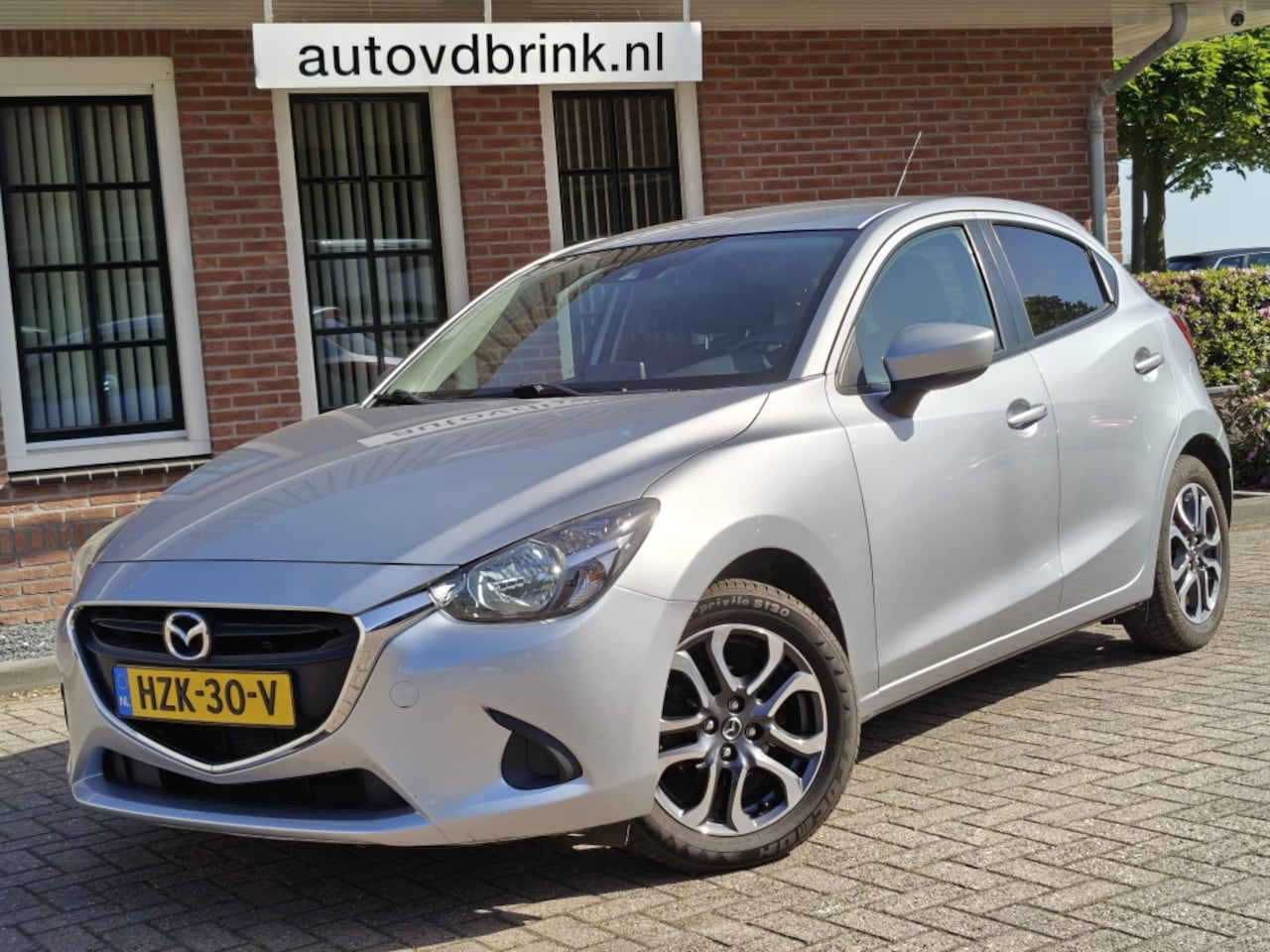 Mazda 2 - 1.5 Skyactiv-G TS+ 1.5 Skyactiv-G TS+, LED / STOELVERWARMING / PDC - AutoWereld.nl