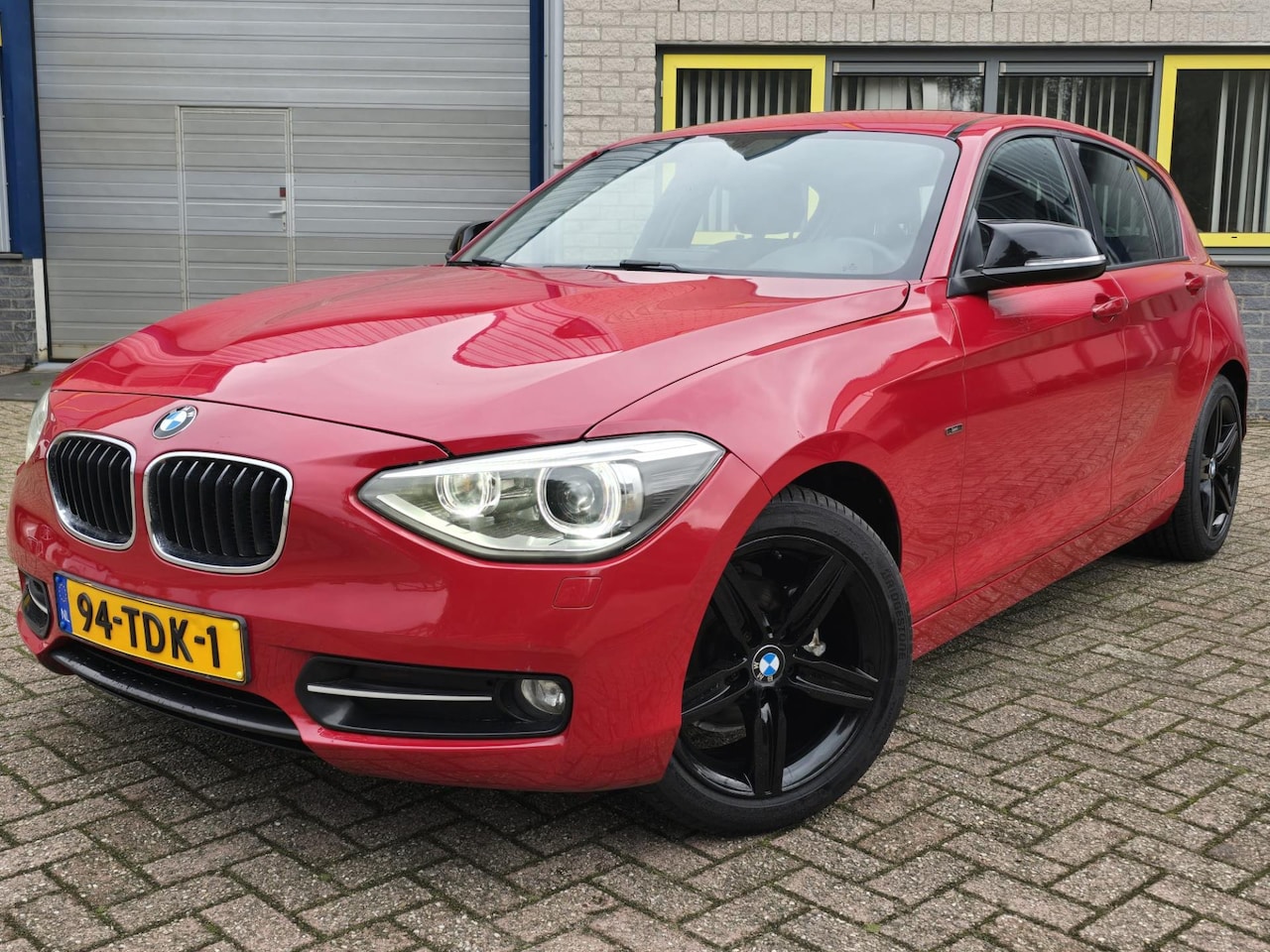 BMW 1-serie - 116i Business+ | climate | cruise | BI-xenon - AutoWereld.nl