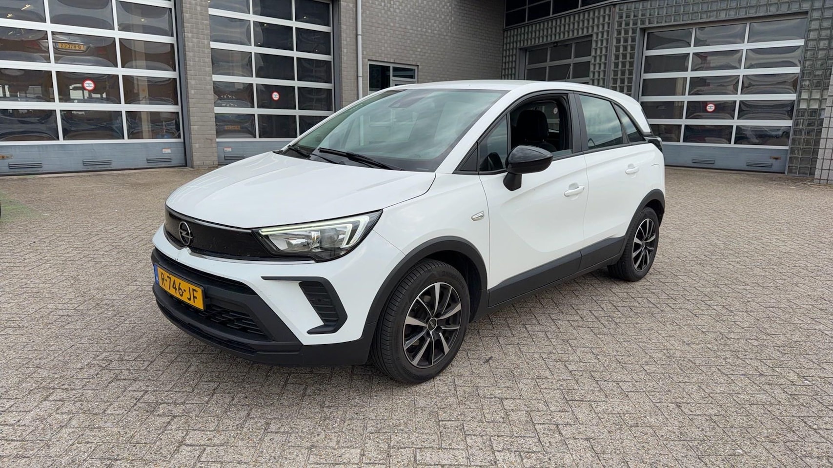 Opel Crossland - 1.2 Edition Airco | Parkeersensoren voor en achter | Carplay navi via app | LM velgen | Wi - AutoWereld.nl