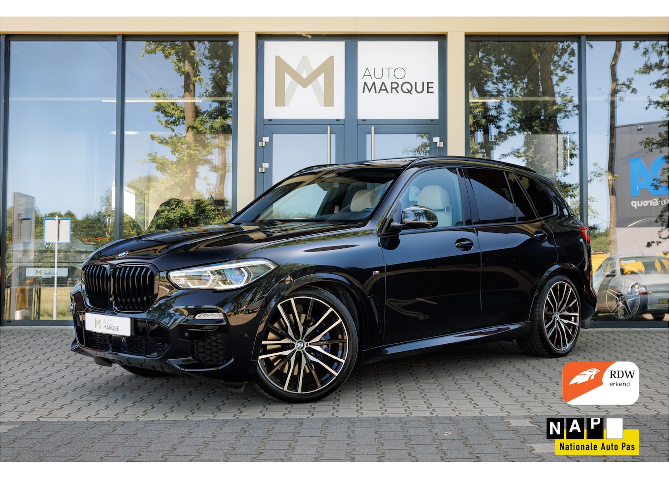 BMW X5 - xDrive40i | High Executive | M Sportpakket | Panoramadak | 22" LM Velgen | Dubbel Luchtver - AutoWereld.nl