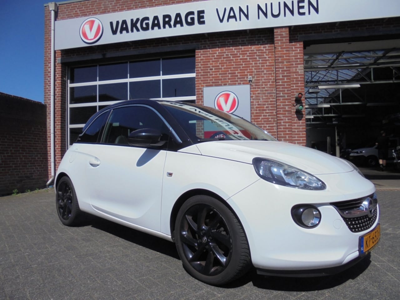 Opel ADAM - 1.4 Jam Bl. Fav. - AutoWereld.nl