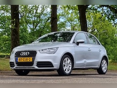 Audi A1 - 1.2 TFSI Attraction Pro Line, Origineel NL, Bluetooth, Trekhaak, Airco, Cruise control