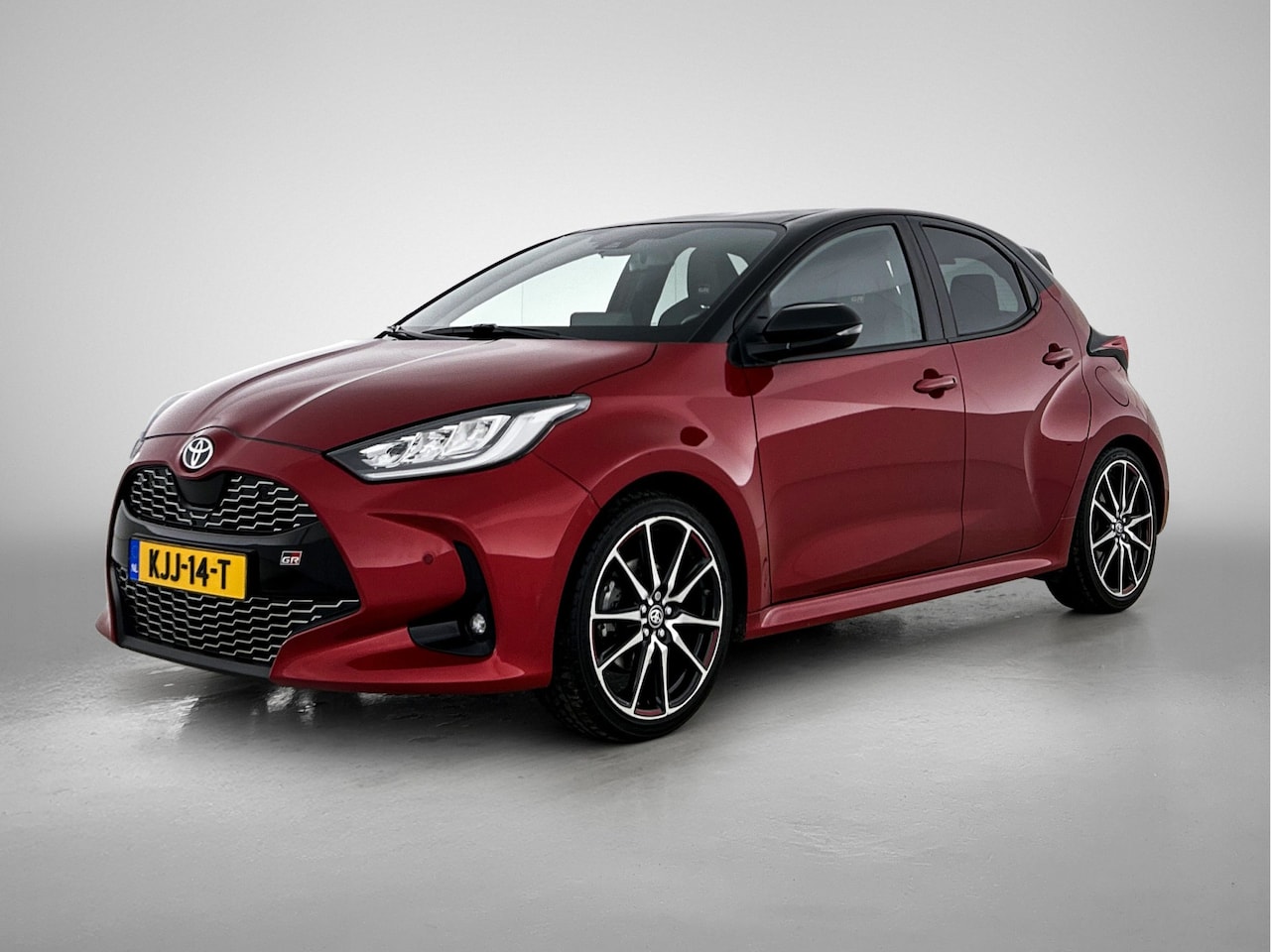 Toyota Yaris - 1.5 Hybrid GR Sport | BTW Voertuig | JBL | Sportief uitgevoerd | - AutoWereld.nl