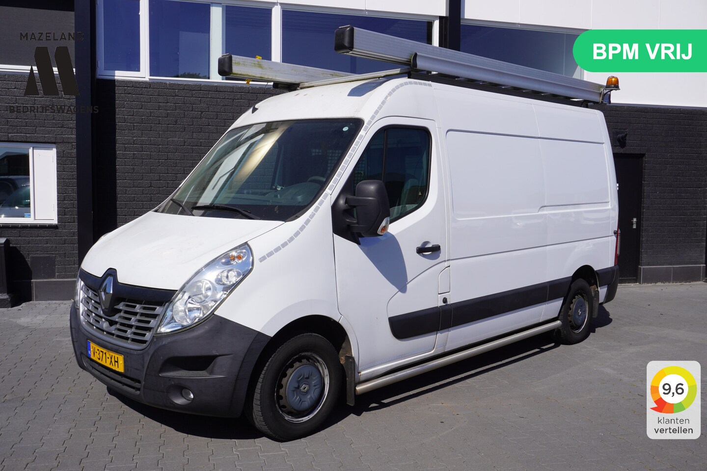 Renault Master - 2.3 dCi 130PK L2H2 EURO 6 - Airco - Navi - Cruise - € 11.950,- Excl. - AutoWereld.nl