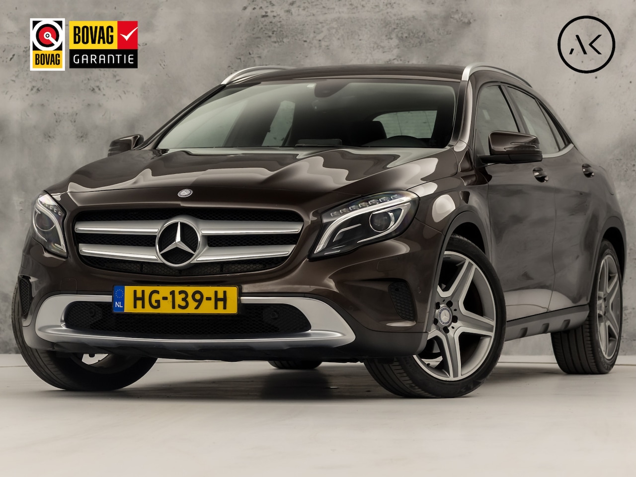 Mercedes-Benz GLA-Klasse - 180 Sport Automaat (NAVIGATIE, LEDER, XENON, KUIPSTOELEN, PARKEERSENSOREN, CRUISE, NIEUWE - AutoWereld.nl