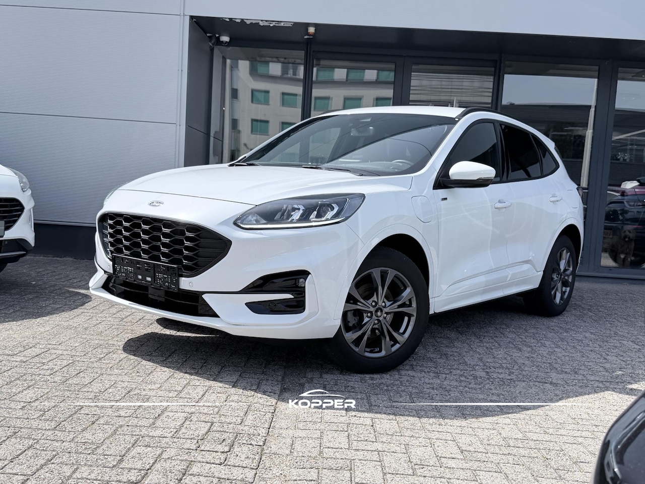 Ford Kuga - 2.5 PHEV ST-Line / Elek Klep / Trekhaak / Winter Pack / Incl BTW - AutoWereld.nl