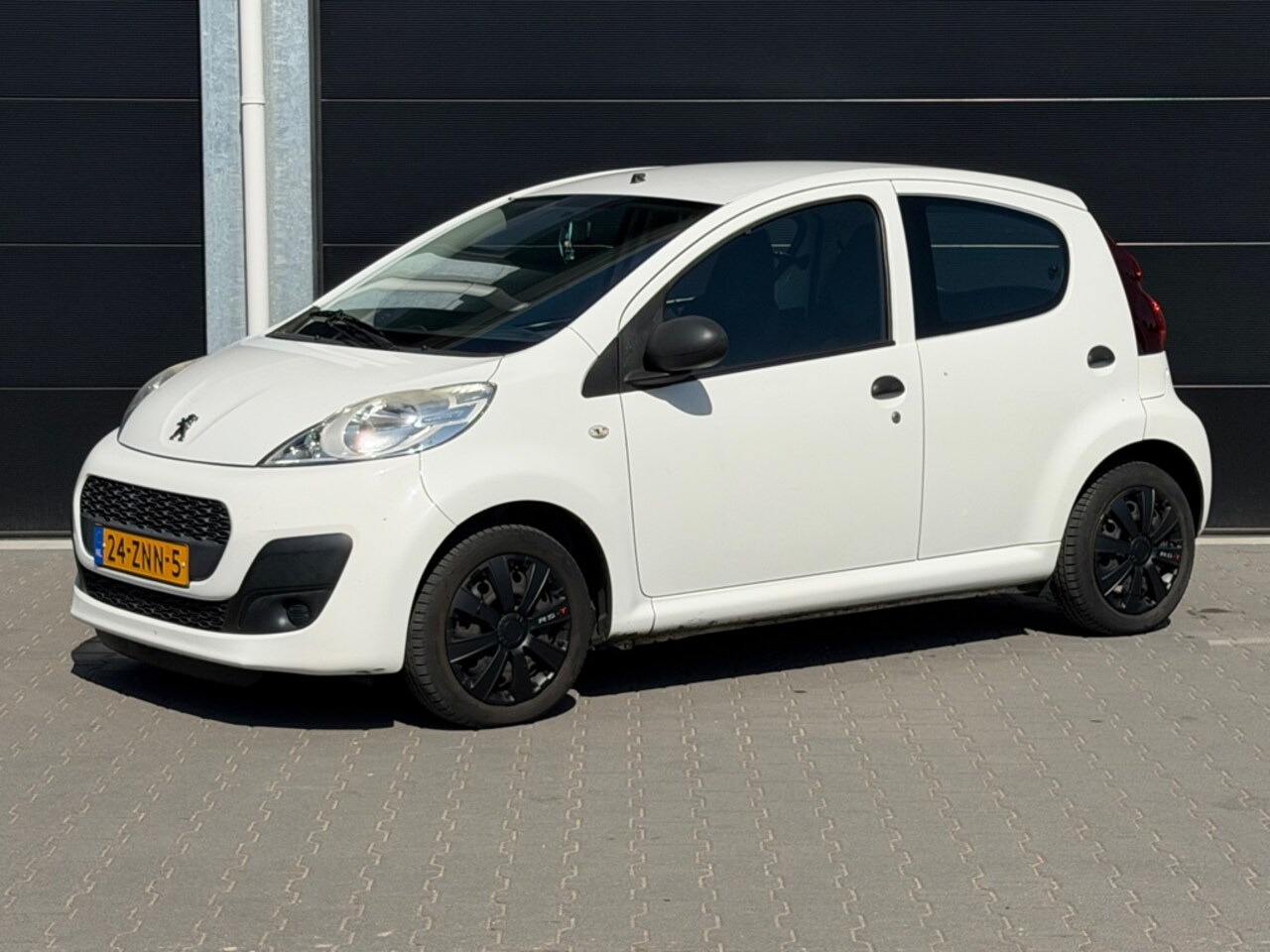 Peugeot 107 - 1.0 Access Accent/Airco/Netjes/WEINIG KM - AutoWereld.nl