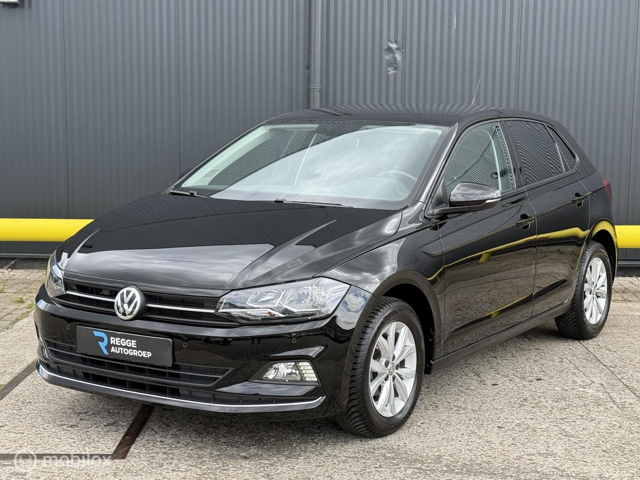 Volkswagen Polo - 1.0 TSI Highline NAVI|PDC|STOELVERWARMING - AutoWereld.nl