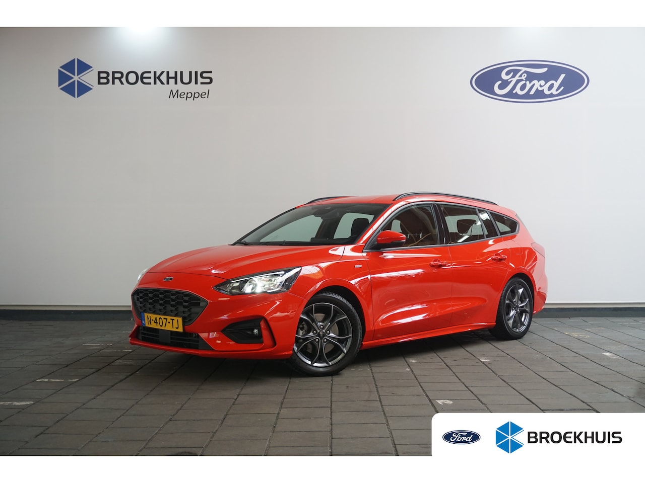 Ford Focus Wagon - 1.0 EcoBoost Hybrid ST Line Business | Achteruitrijcamera | Cruise control | Navigatiesyst - AutoWereld.nl