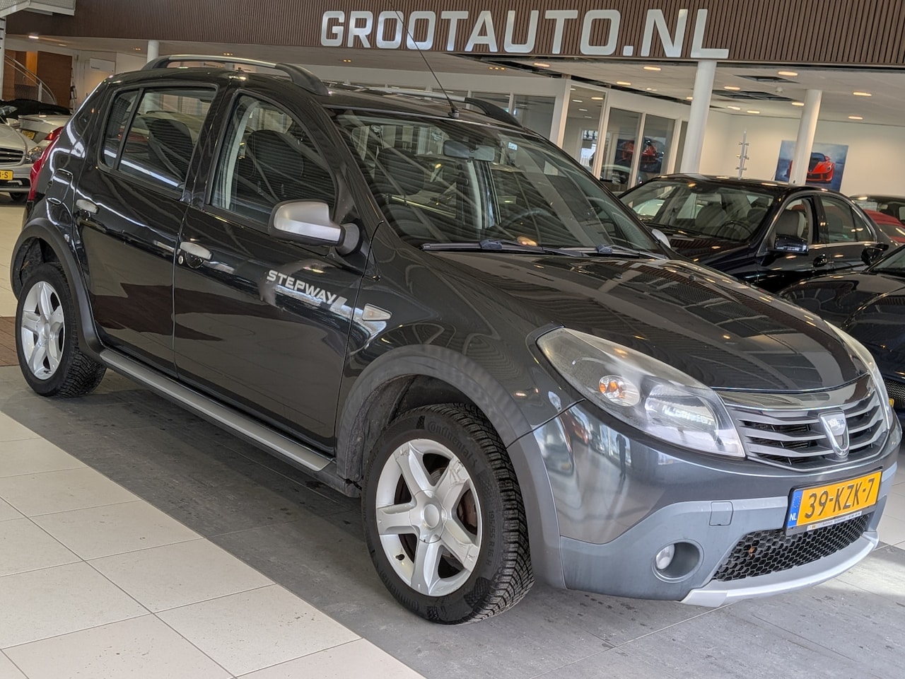 Dacia Sandero Stepway - 1.6 Airco, Stuurbekrachtiging - AutoWereld.nl