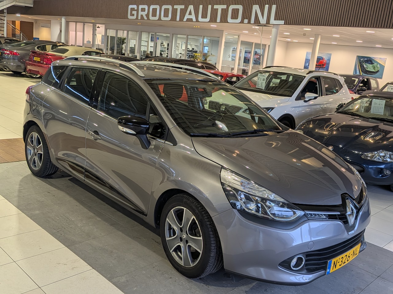 Renault Clio - 1.2 16V Airco, Cruise Control, Stuurbekrachtiging - AutoWereld.nl