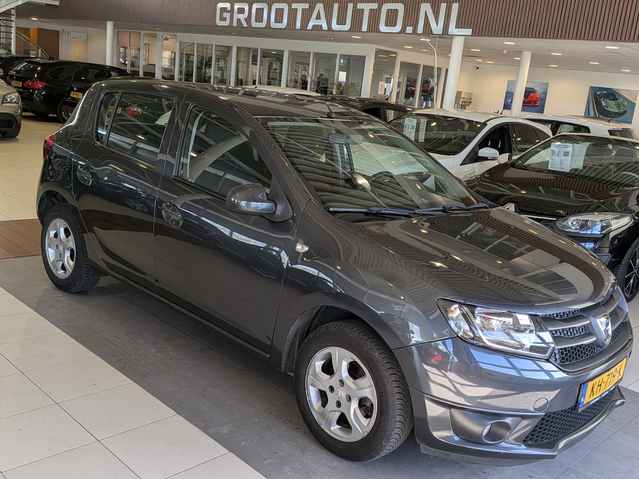 Dacia Sandero - 0.9 TCe SL Royaal Automaat Airco, Cruise Control, Trekhaak, Stuurbekrachtiging - AutoWereld.nl