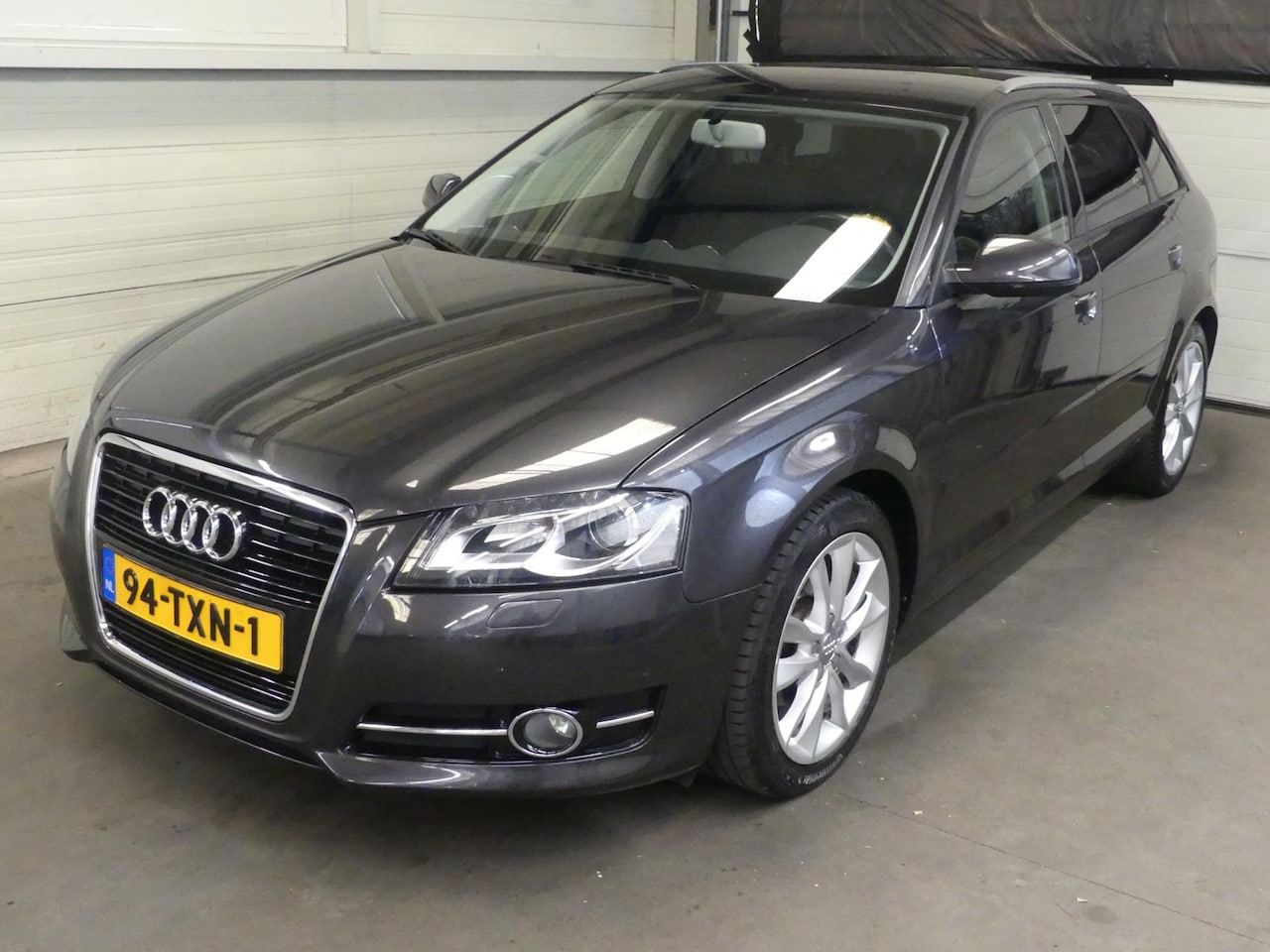 Audi A3 Sportback - 1.6 TDI AmbiAdvance - Cruise Control - Airco - 5 deurs - AutoWereld.nl
