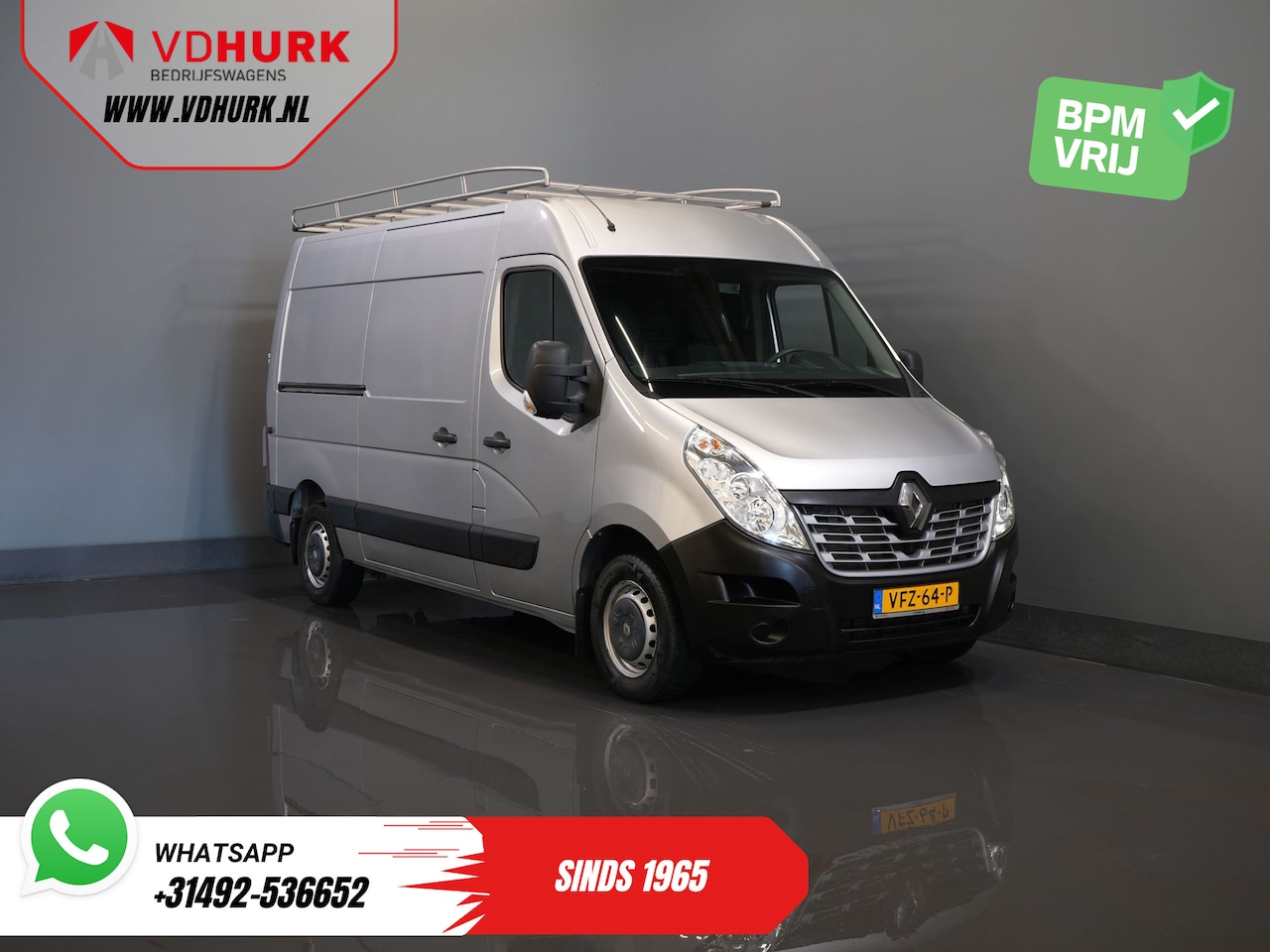 Renault Master - T35 2.3 dCi 145 pk L2H2 270Gr.Deuren/ 2.5t Trekverm./ Imperiaal + Trap/ Airco/ PDC/ Trekha - AutoWereld.nl