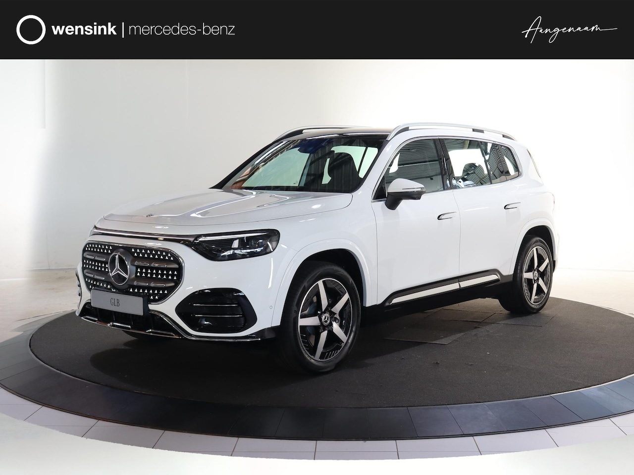 Mercedes-Benz GLB - 250+ Business Solution AMG 85.5 kWh |  Panoramadak | Stoelverwarming | LED koplampen | Spi - AutoWereld.nl