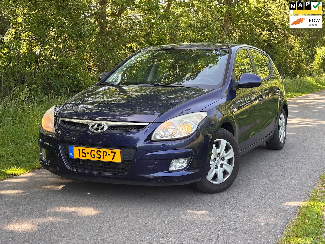Hyundai i30 - 1.6i Dynamic Airco Automaat!!! - AutoWereld.nl