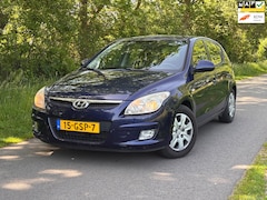 Hyundai i30 - 1.6i Dynamic Airco Automaat