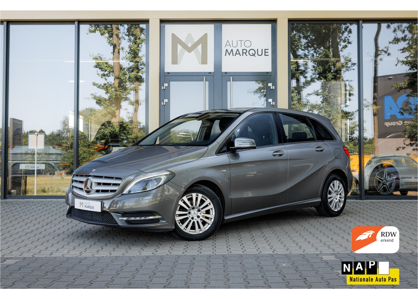 Mercedes-Benz B-klasse - 180 123PK Aut. | EXPORT! | Ambition | Sport Pack | Airconditioning | Cruise Control | 16” - AutoWereld.nl