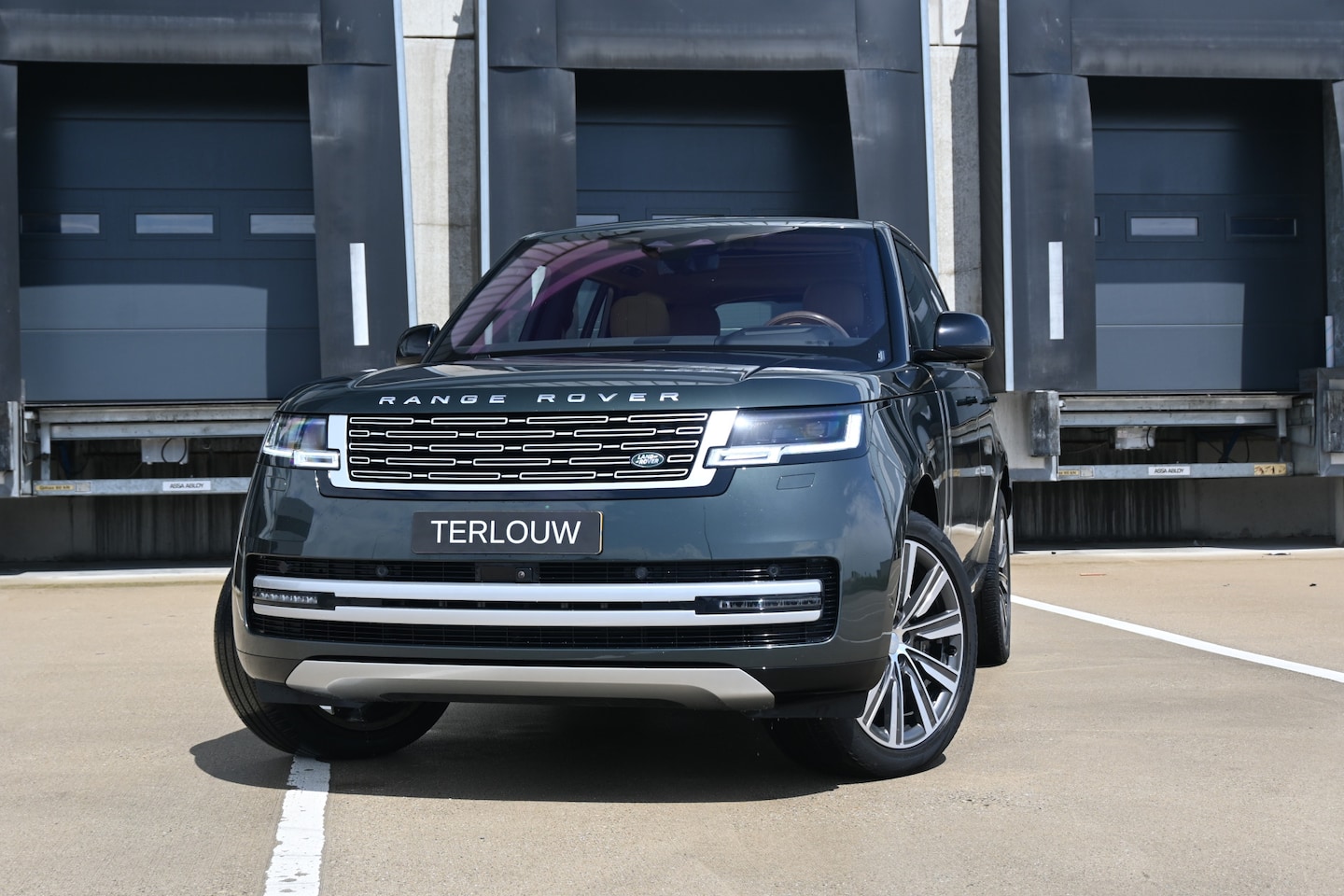 Land Rover Range Rover - 3.0 P510e Autobiography PHEV - AutoWereld.nl