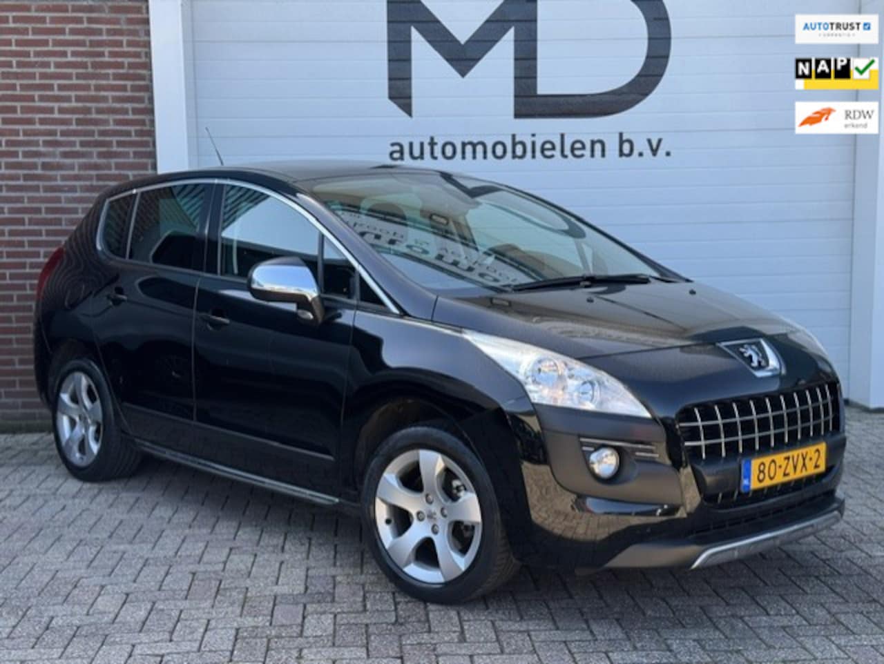 Peugeot 3008 - 1.6 Style -Origineel Nederlands -Trekhaak -Pano - AutoWereld.nl
