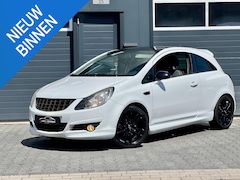 Opel Corsa - 1.4-16V Cosmo *OPC-LINE*CRUISE*LEER