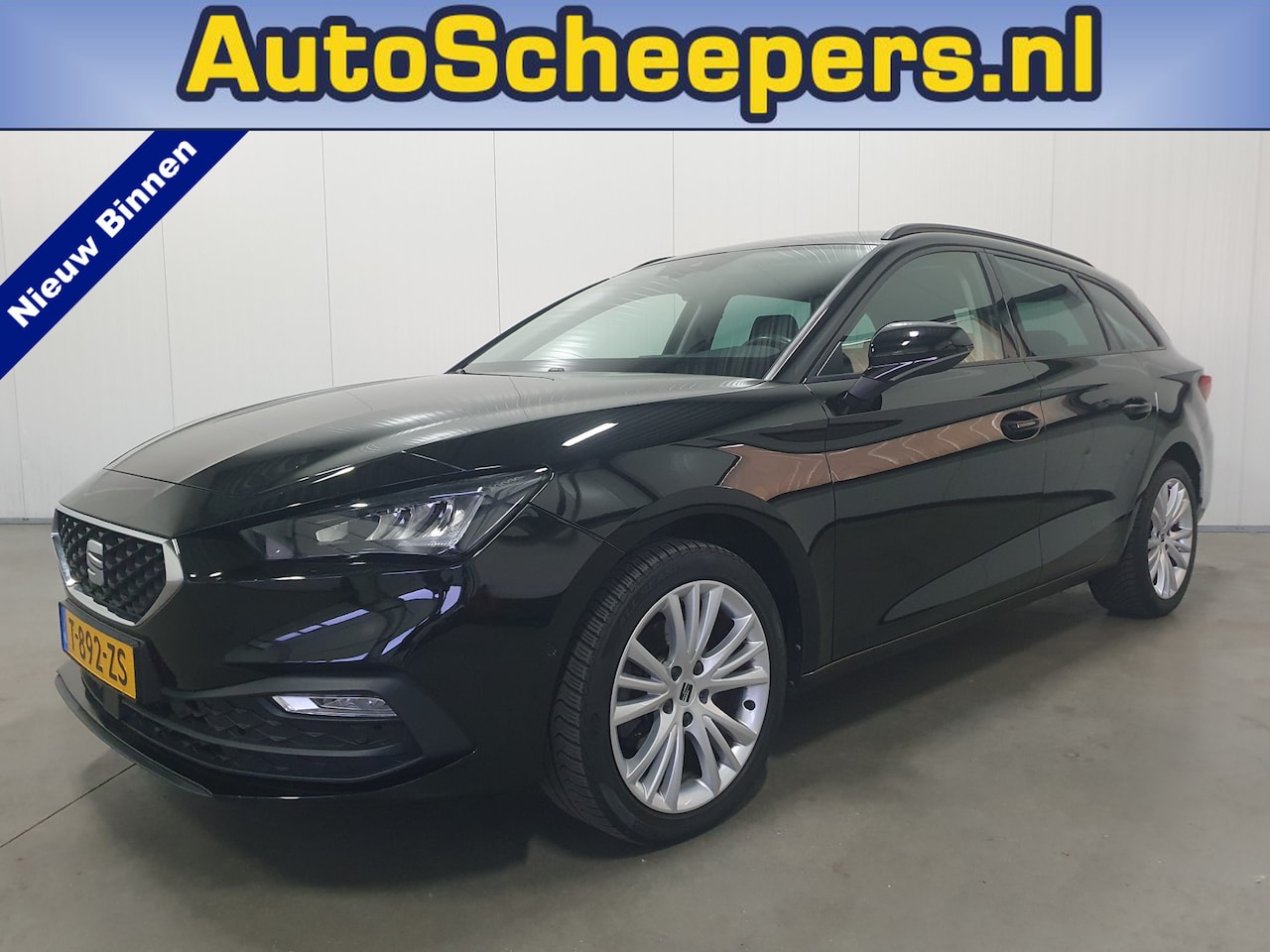 SEAT Leon Sportstourer - 1.0 eTSI Style Business Intense NAVI/CRUISE/AIRCO/LMV - AutoWereld.nl