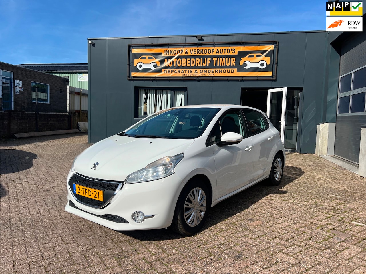 Peugeot 208 - 1.2 e-VTi Envy - AutoWereld.nl