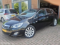 Opel Astra - 1.6 Turbo Cosmo Leer Navi Cruise Clima dealer onderhouden