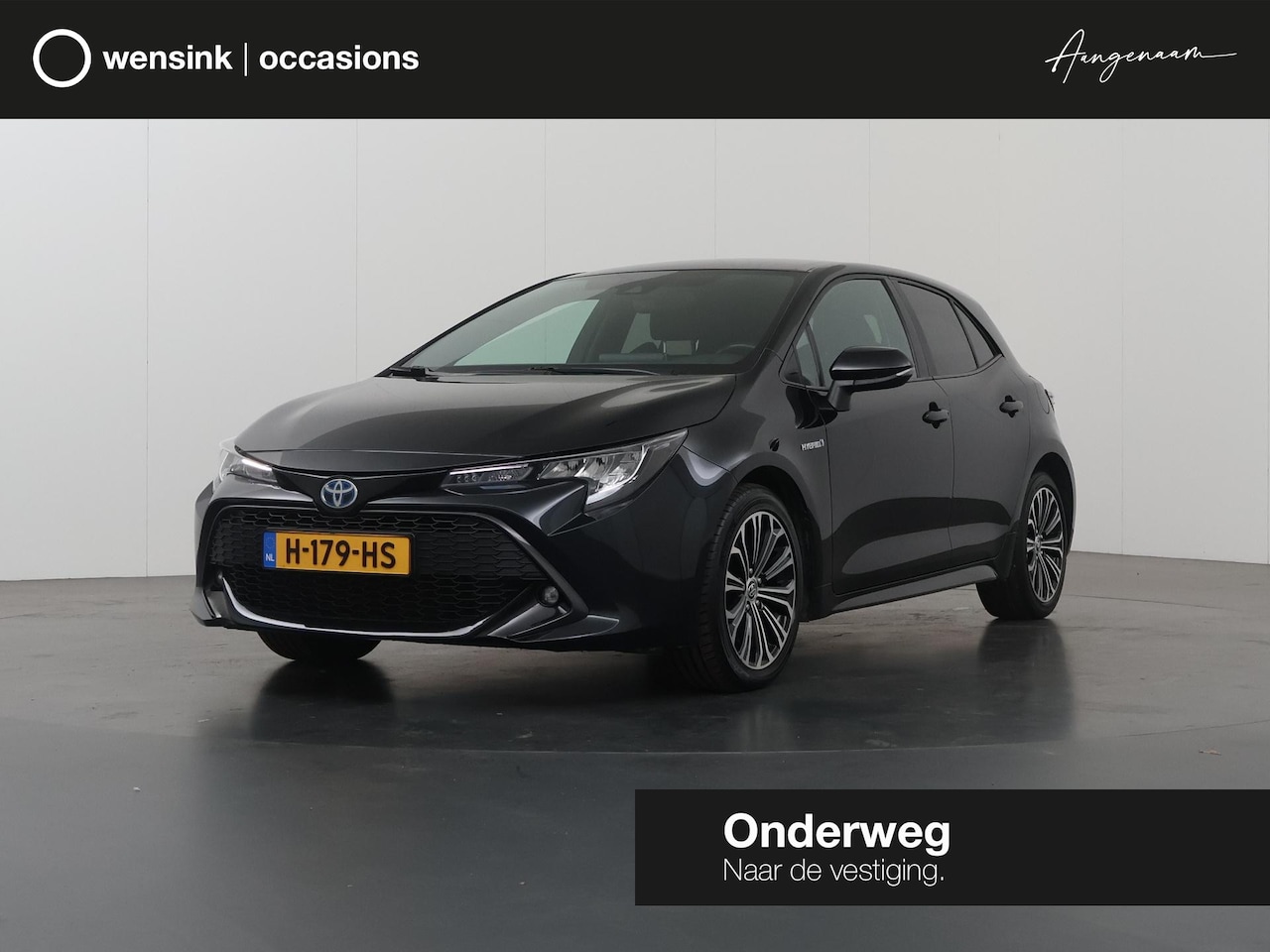 Toyota Corolla - 1.8 Hybrid Dynamic | Parkeercamera | Climate Control | Stoelverwarming | Apple Carplay / A - AutoWereld.nl