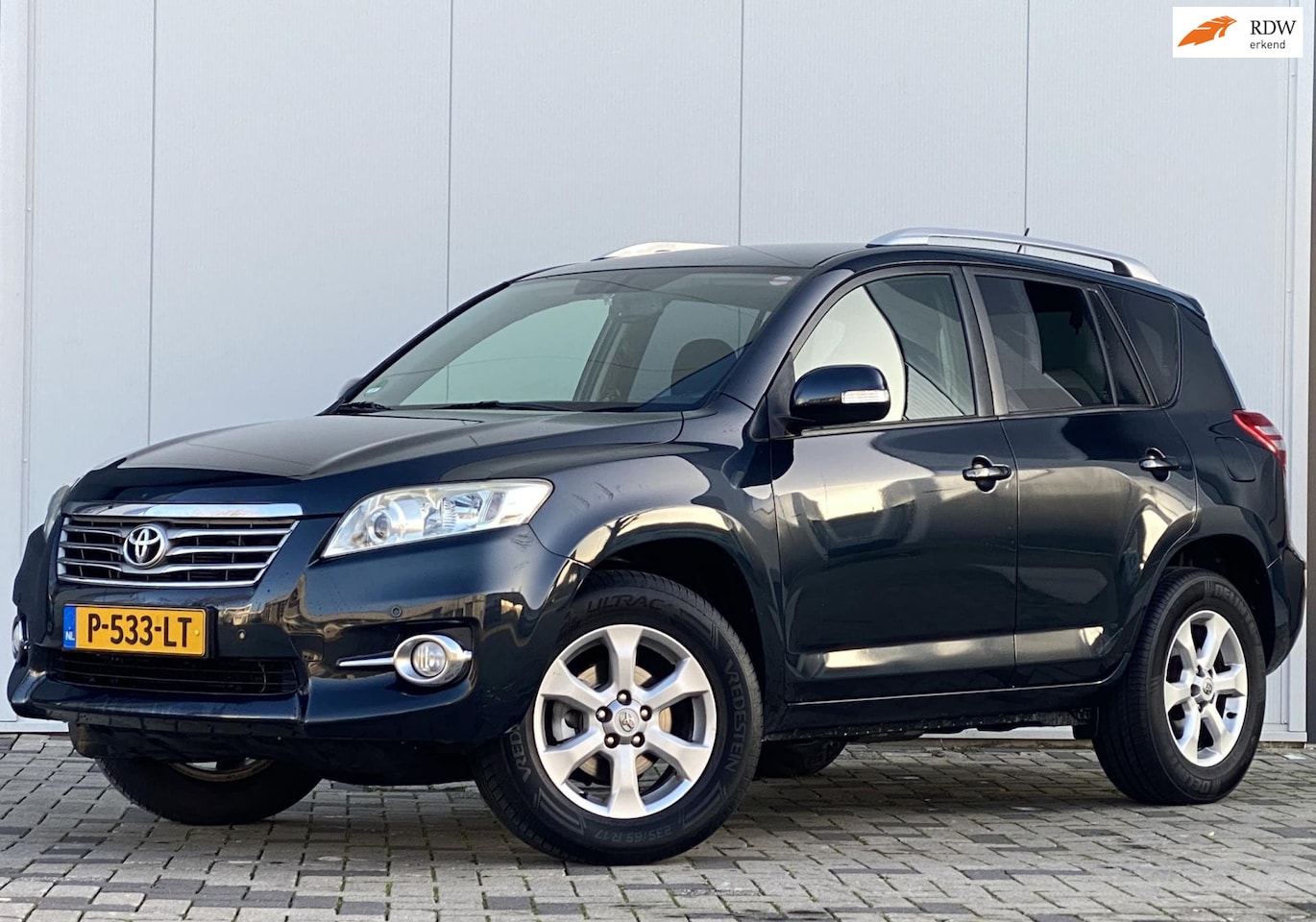 Toyota RAV4 - 2.0 VVT-i Executive Business 2.0 VVTi Executive Business - AutoWereld.nl