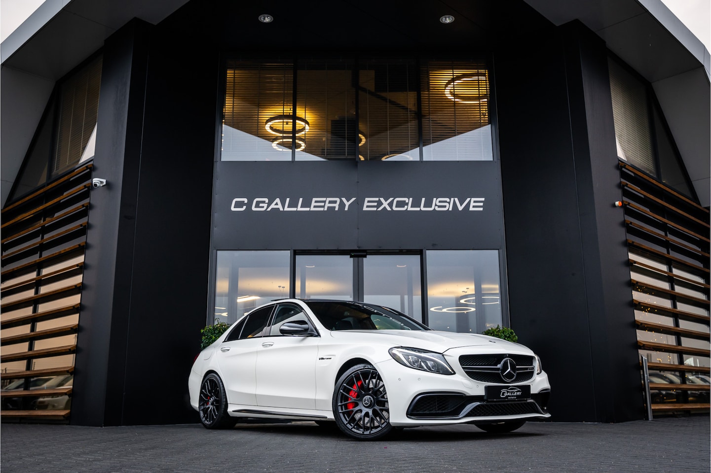 Mercedes-Benz C-klasse - AMG 63 S - Panorama | Burmester | Kuipstoelen | 360 Camera | ACC - AutoWereld.nl